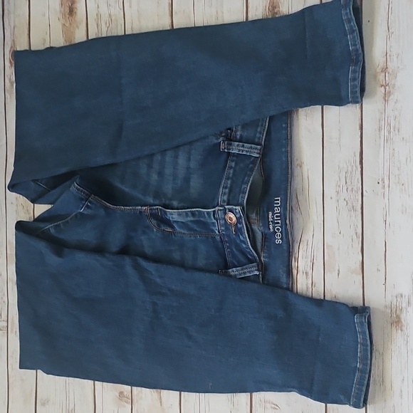 Maurices Medium Wash Mid-Rise Factory Distressed Jeans - Picture 5 of 15